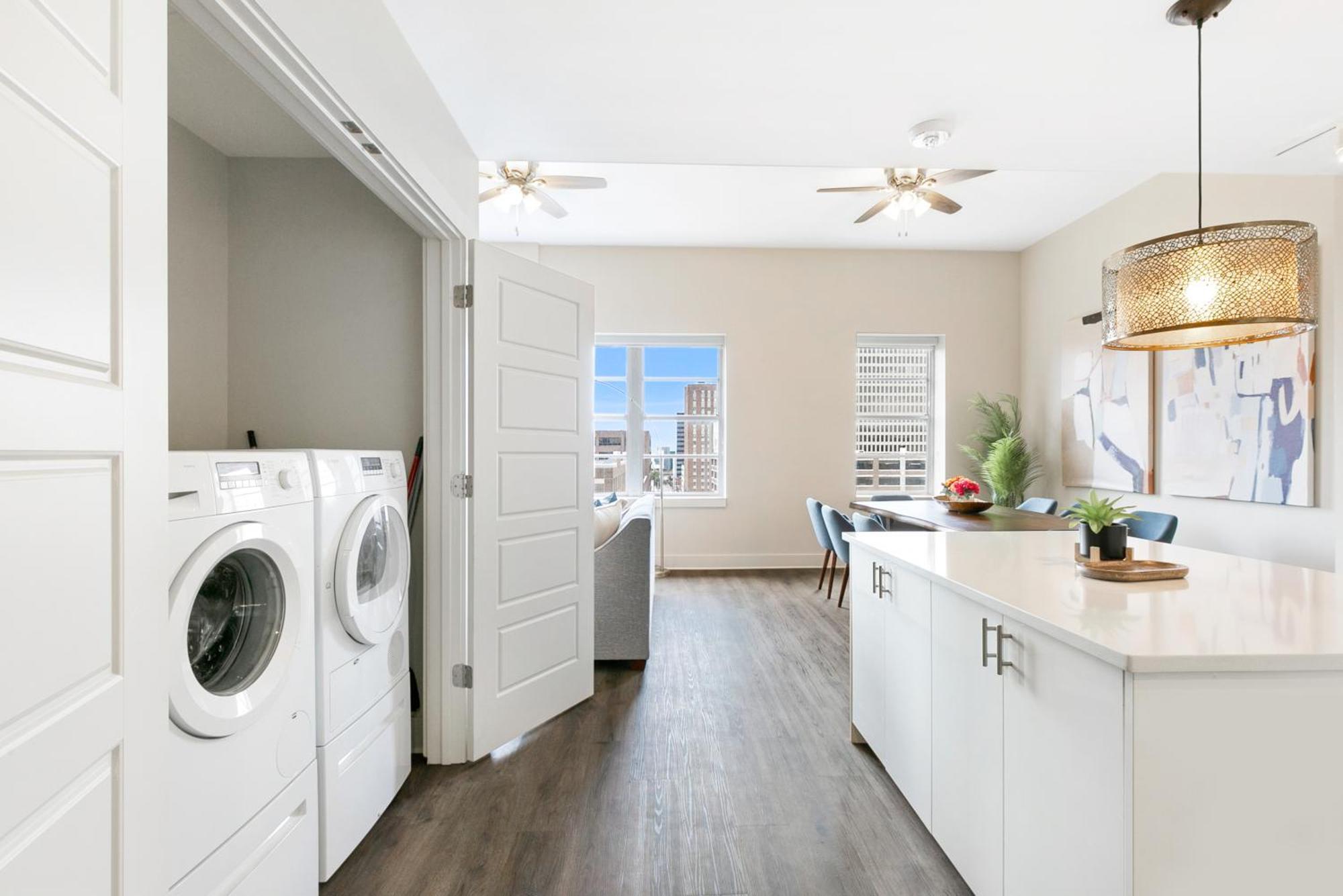 Spacious 4B Oasis Steps From French Quarter - Your Nola Dream Awaits! Ню Орлиънс Екстериор снимка